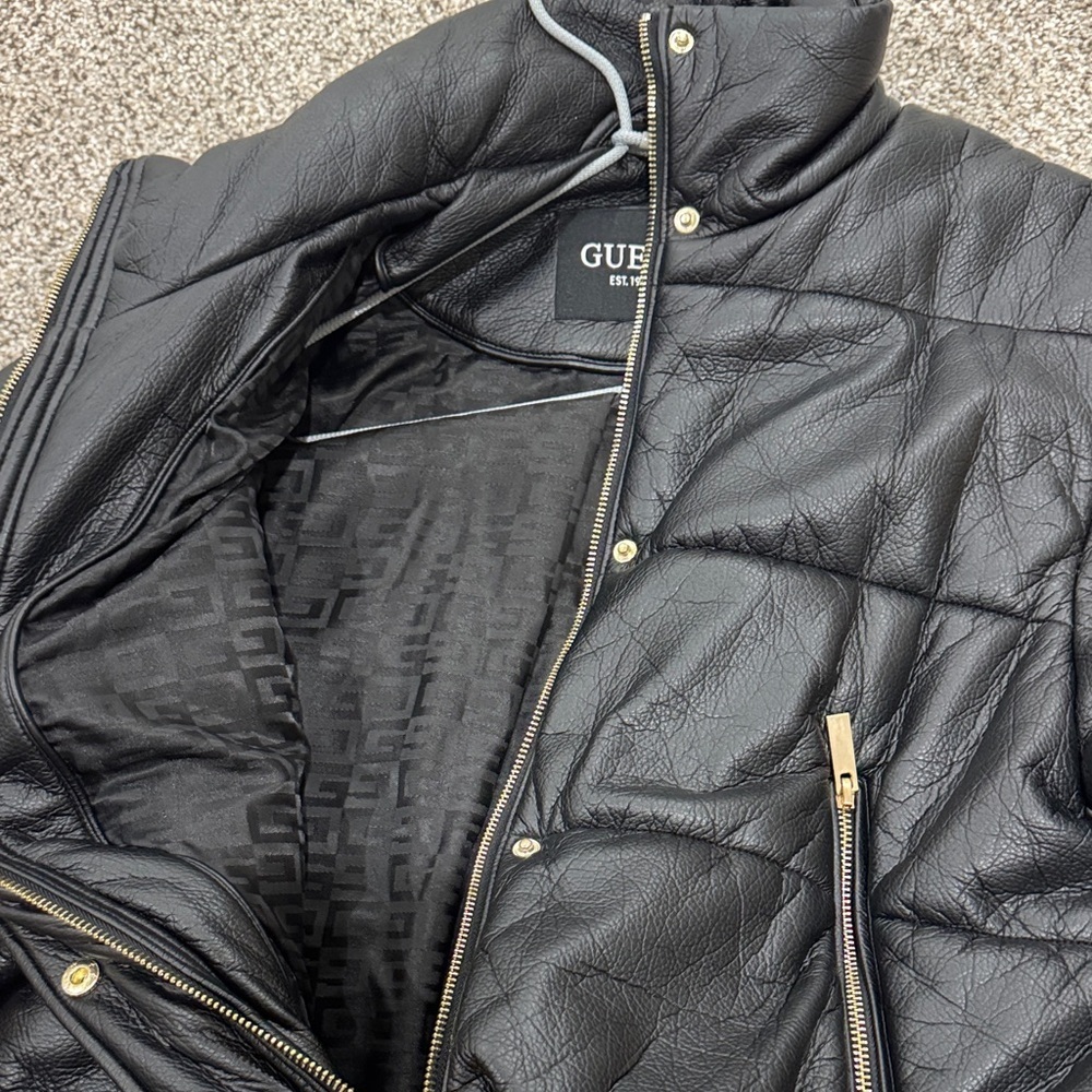 Guess Black Puffer Jacket - Picture 6 of 9